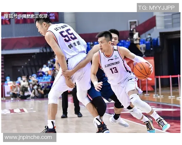 重庆篮球队与杭州篮球队实力对比赛后复盘分析及未来展望