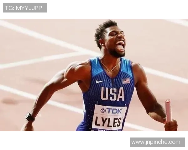 重庆篮球队在钻石联赛中以54分稳居积分榜首位展现强劲实力